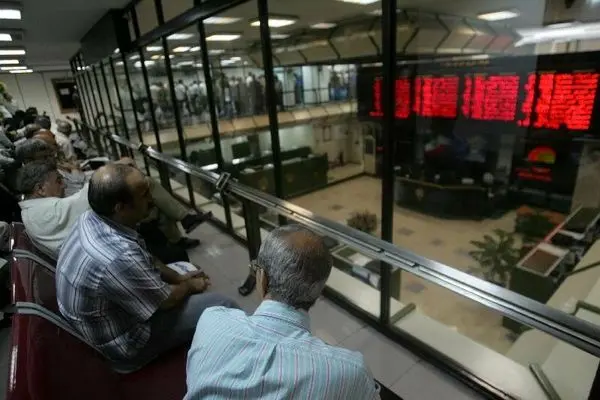 سنگ آهنیها و پتروپالایشیها مورد اقبالند