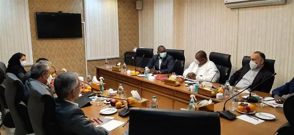 زمینه های همکاری تجاری و صنعتی مورد بررسی قرار گرفت