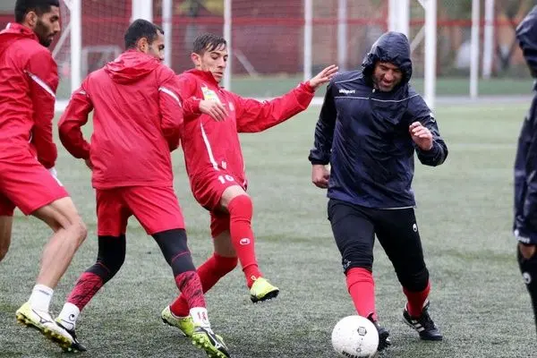 پرسپولیسی ها در در ورزشگاه درفشی‌فر تمرین کردند