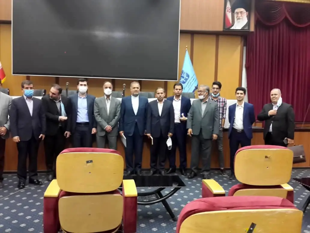 استقبال سرمایه گذاران،حضور مدیران ارشد دولتی و دریافت تندیس و لوح تقدیر نمایشگاه

