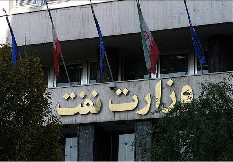 تصمیم جدید وزارت نفت برای کاهش ۸۰۰ هزار بشکه