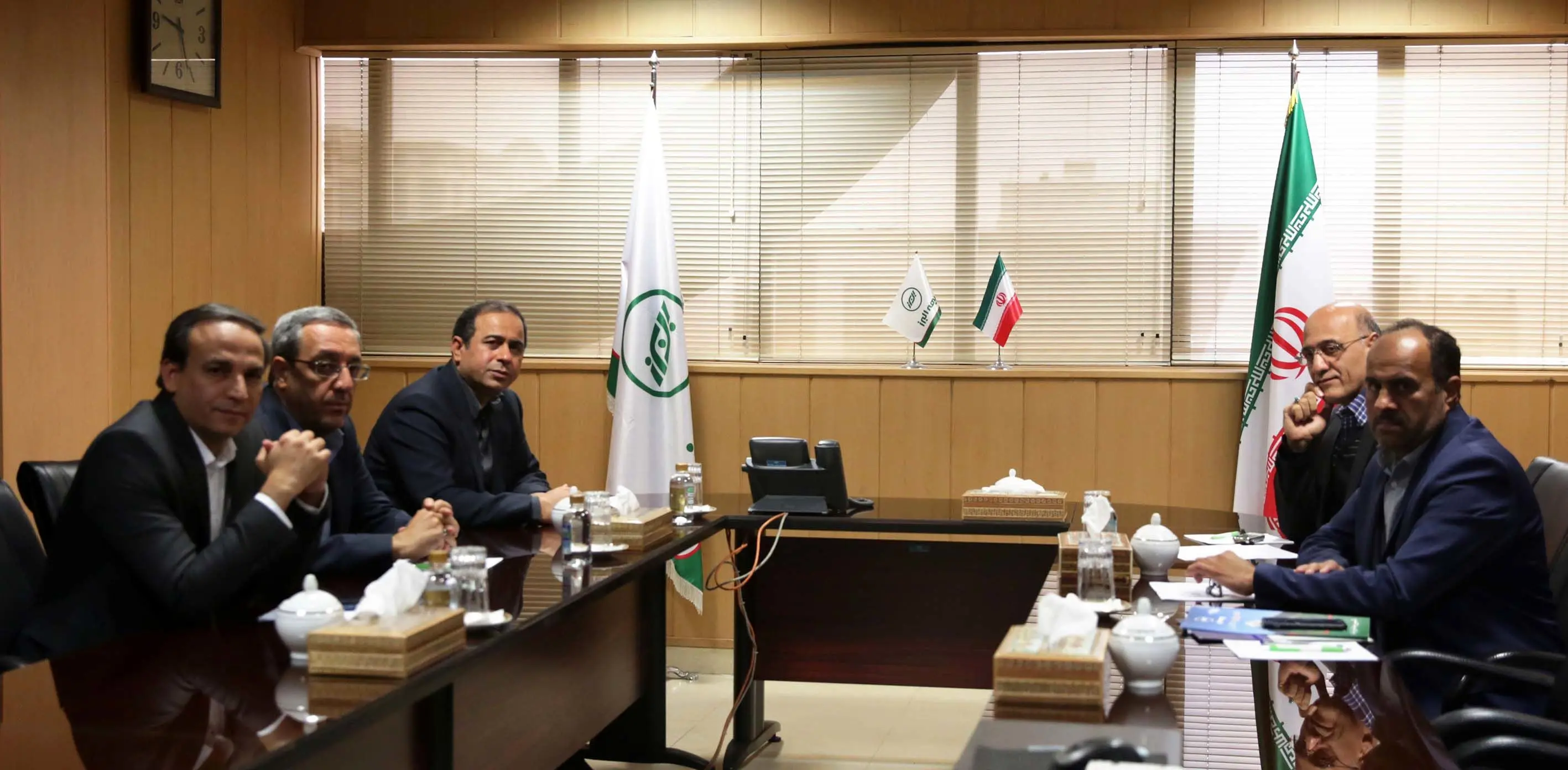 انتصاب مدیرعامل و رییس هیات مدیره بیمه البرز
