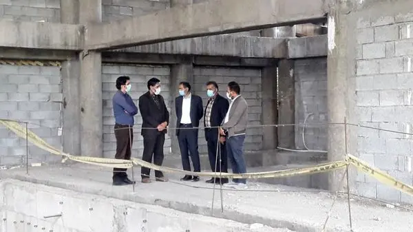 بازدید سر پرست مخابرات مرکزی از مجموعه فرهنگی ورزشی نیمه کاره حافظیه مخابرات

