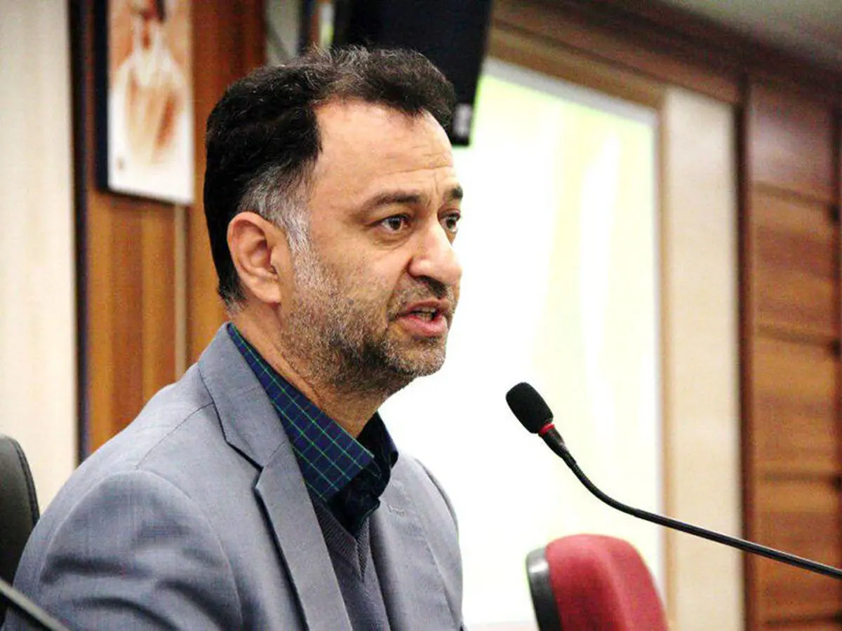 والدین قمی، رضایت نسبی از برنامه شاد دارند