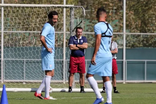 پیگیری تمرینات ملی پوشان برای دیدار مقابل بحرین