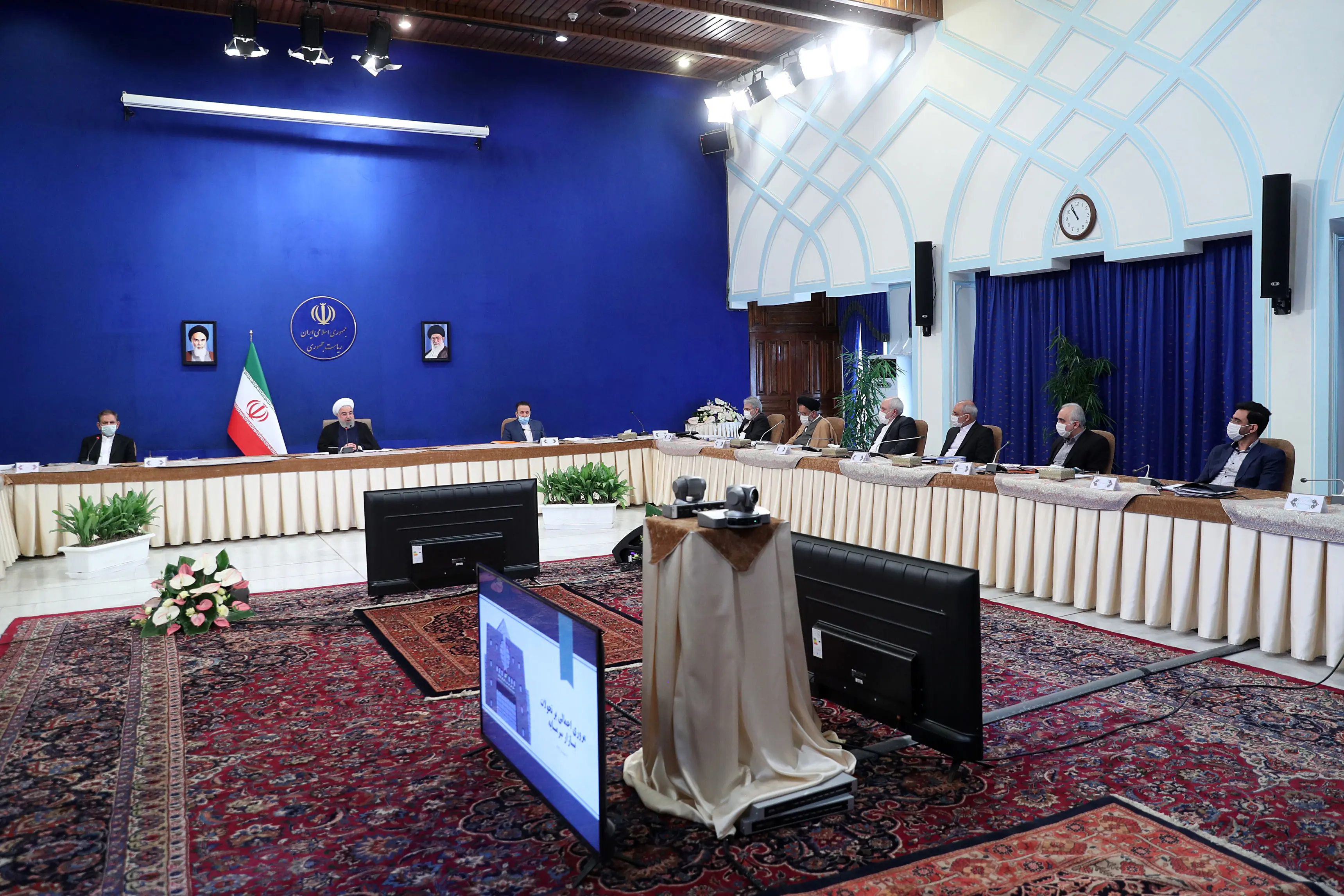 دنیا نظاره گر روند مبارزه ایران با بیماری کرونا است