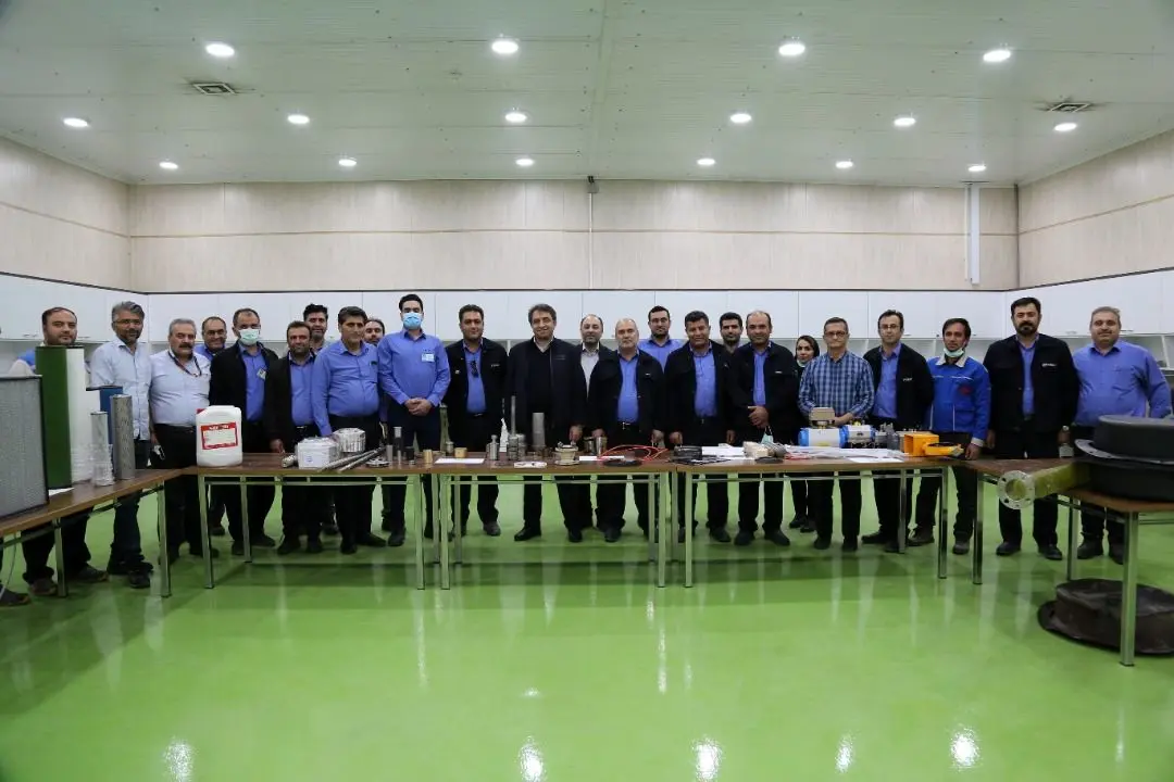 از ۲۵ قطعه بومی سازی توسط متخصصان بیدبلند خلیج فارس رونمایی شد