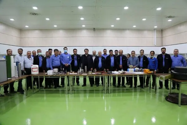 از ۲۵ قطعه بومی سازی توسط متخصصان بیدبلند خلیج فارس رونمایی شد