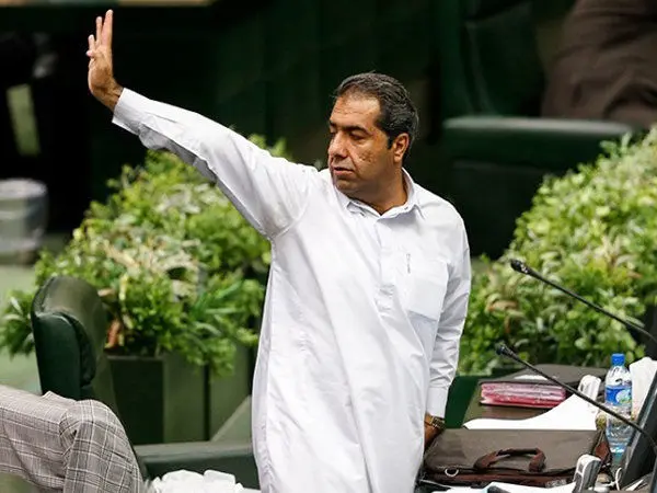 بگو و مگوهای درازهی با خبرنگاران /به تو ربطی ندارد، صبحت نکن!