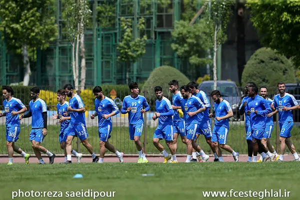 مربی‌ای می‌آوریم که به سبک فوتبال استقلال بخورد/ شرایط سنی در اولویت