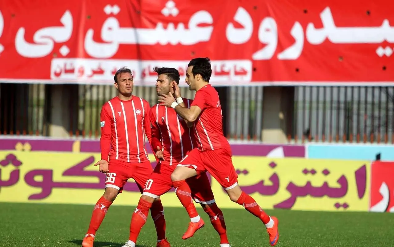 کمک میلیاردی شورای شهر رشت به قرمز و آبی‌ها