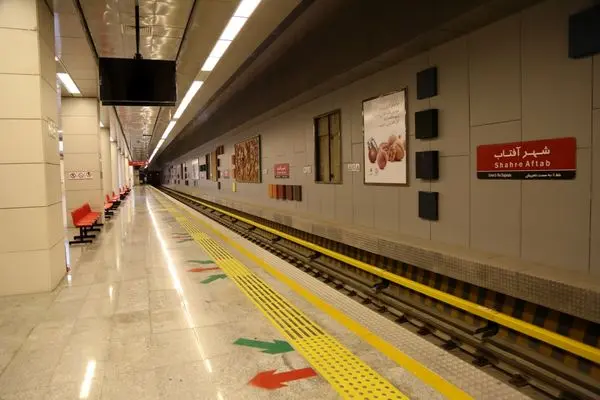 سرویسدهی متروی تهران به بازدیدکنندگان نمایشگاه خودرو در شهر آفتاب