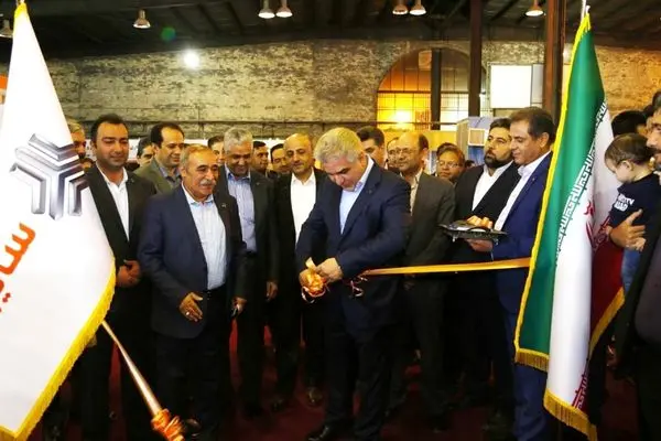 پانزدهمین نمایشگاه خودرو یزد آغاز به‌کار کرد