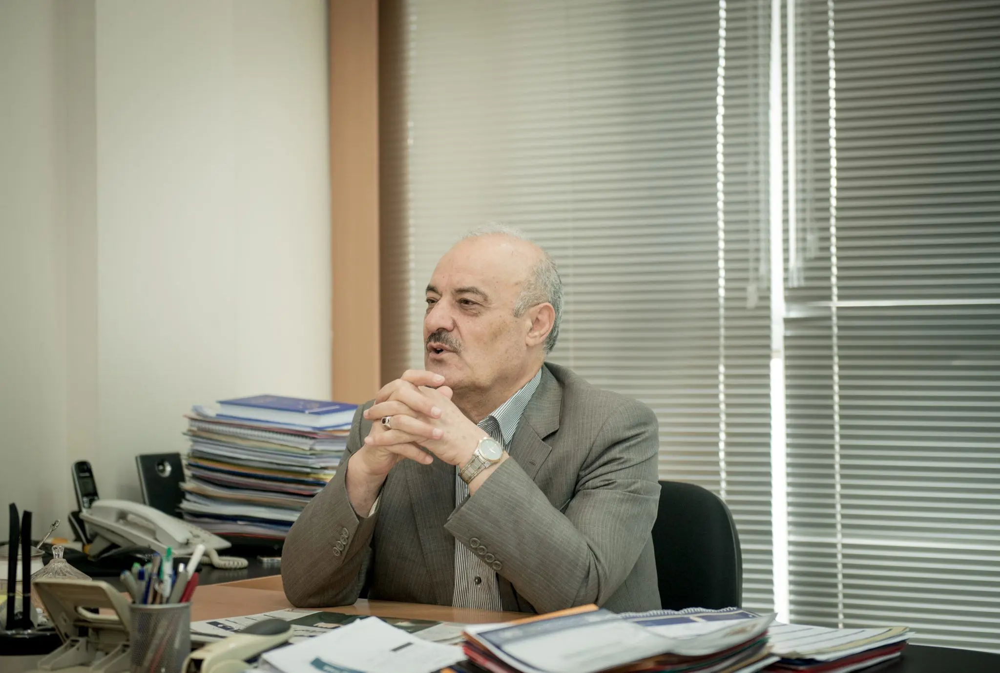 نمایندگان بپذیرند دنیا درحال تغییر است