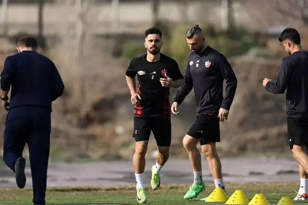 خارجیهای پرسپولیس به مرخصی رفتند