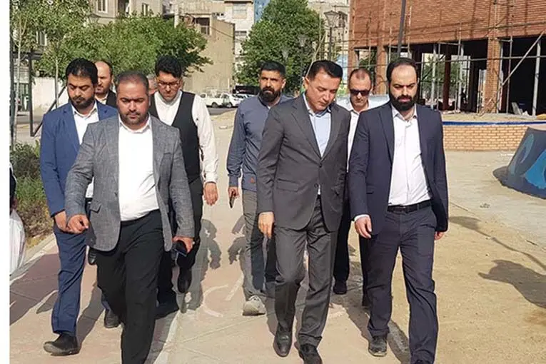 بازدید میدانی جانشین شهردار تهران از آخرین وضعیت پروژه باغ راه حضرت فاطمه زهرا (س)

