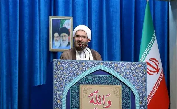 تحریم ظریف از سوی آمریکا باعث افتخار است