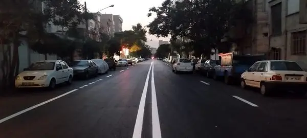 خط کشی ۷۰ هزار متر از خیابان های منطقه۱۴