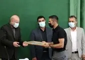 آیین رونمایی از سردیس طلایه داران بازی های آسیایی برگزار شد