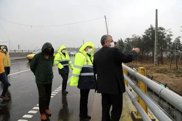 بازدید مشاور عالی و مدیر کل حوزه شهردار تهران ازپروژه احداث بزرگراه شهید نجفی رستگار