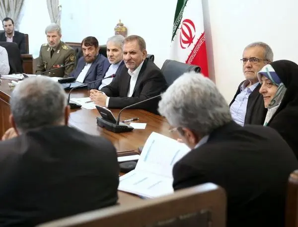 تمرکز دولت بر زدودن چهره خشن فقر از جامعه است/باید به جد از دیپلماتهای کشور حمایت شود