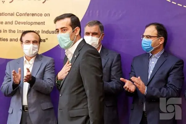 معاون بیمه سرمد، مدیر نمونه صنعت بیمه شد