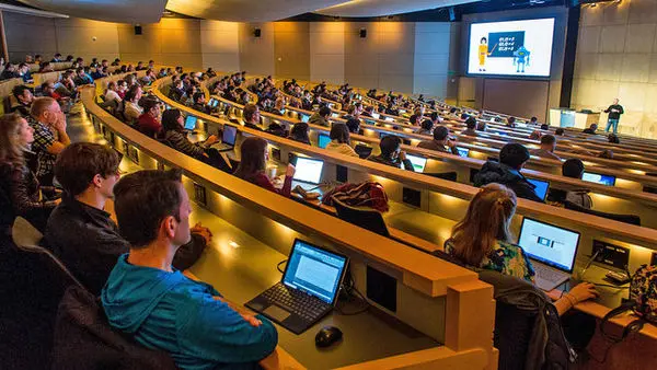 دوره آنلاین مایکروسافت برای آموزش "هوش مصنوعی"