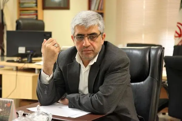 آزادراه خرم آباد-پل زال زیرعبور قرار دارد