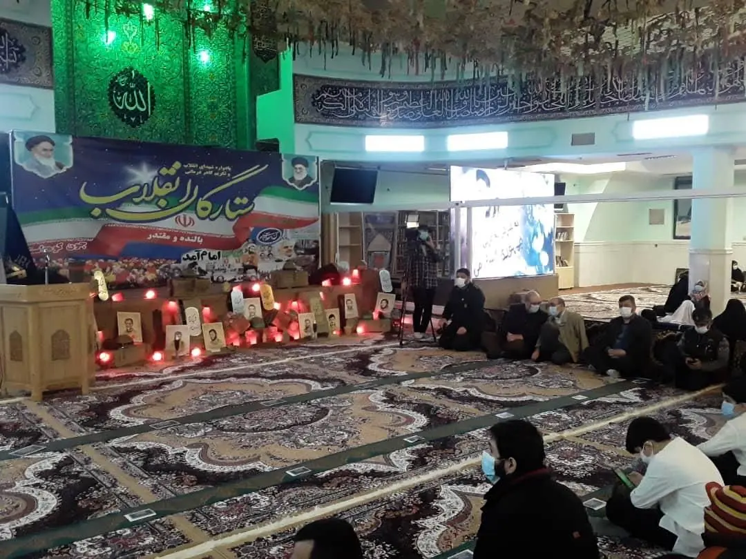 فرهیختگان انقلابی منطقه 3 تقدیر شدند

