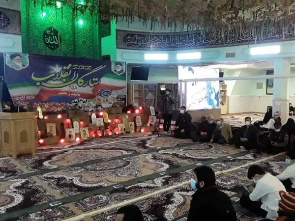 فرهیختگان انقلابی منطقه 3 تقدیر شدند