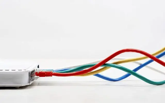 حفظ صدر نشینی مخابرات منطقه یزد در رشد مشترکان فعال اینترنت پرسرعت

