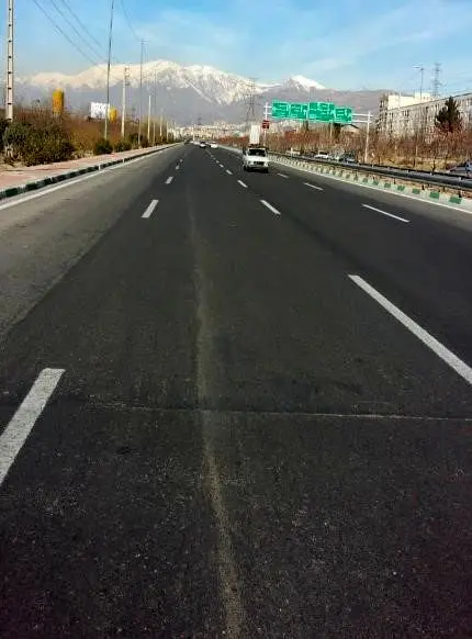 پخش بیش از 40 هزار تن آسفالت در معابر بزرگراهی و محلی  شمال شرق تهران

