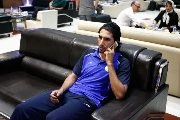 صنعت نفت آبادان برای جدایی کرار شرط گذاشت