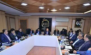 برگزاری نشست هم‌اندیشی مدیرعامل بیمه سینا با مدیران و کارکنان معاونت مالی و اقتصادی
