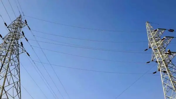 خط تغذیه کننده ۶۳ کیلوولت ایستگاه کلیدخانه شهرک صنعتی جوکار برقدارشد 

