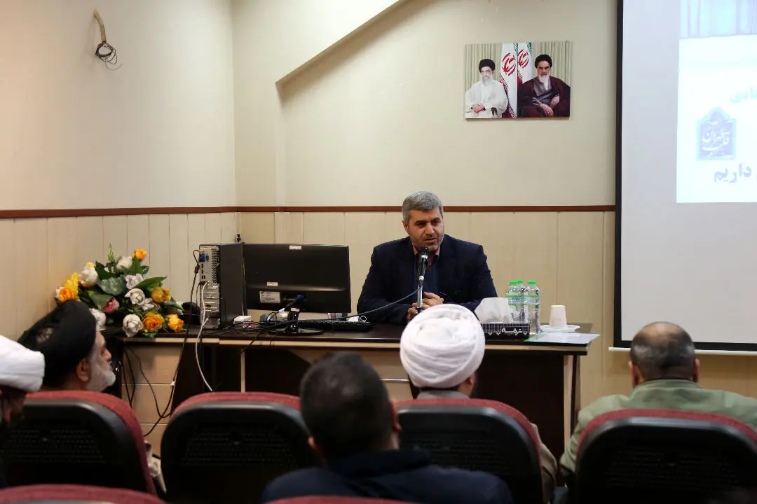 نخستین نشست قرارگاه شهید ابراهیم هادی در نخستین محل استقرار معمار کبیر انقلاب