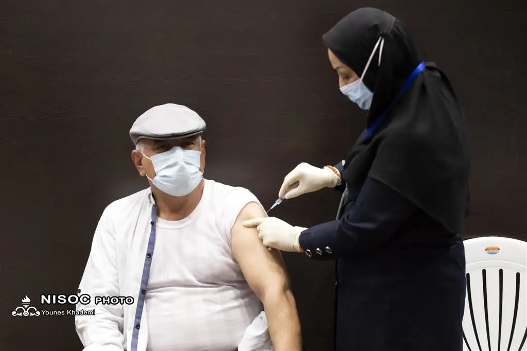 واکسیناسیون ۲ میلیون خوزستانی با سرنگ‌های اهدایی نفت
