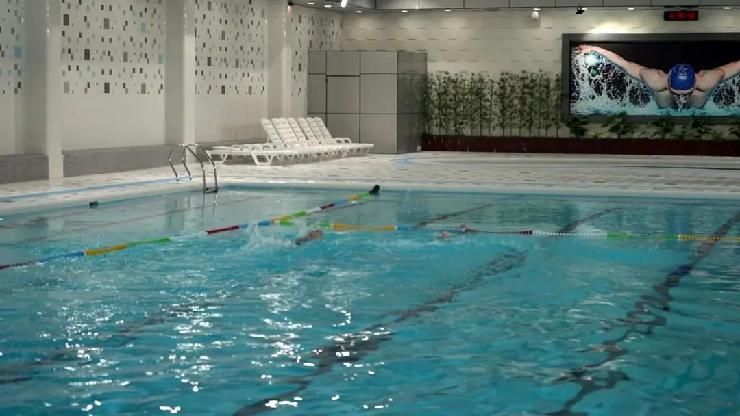 پازارگاد، استخر شهرک پردیس جم را پس از ۱۵ سال نوسازی کرد