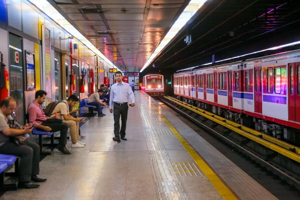 اختلال خط دو متروی تهران برطرف شد

