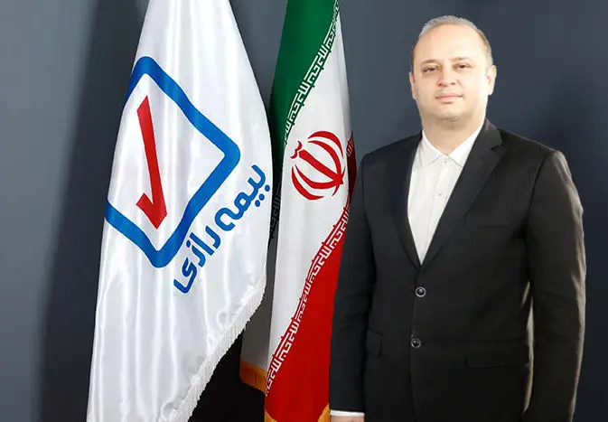 مدیر راهبری  شبکه فروش  بیمه رازی در جشن ضیافت نور
