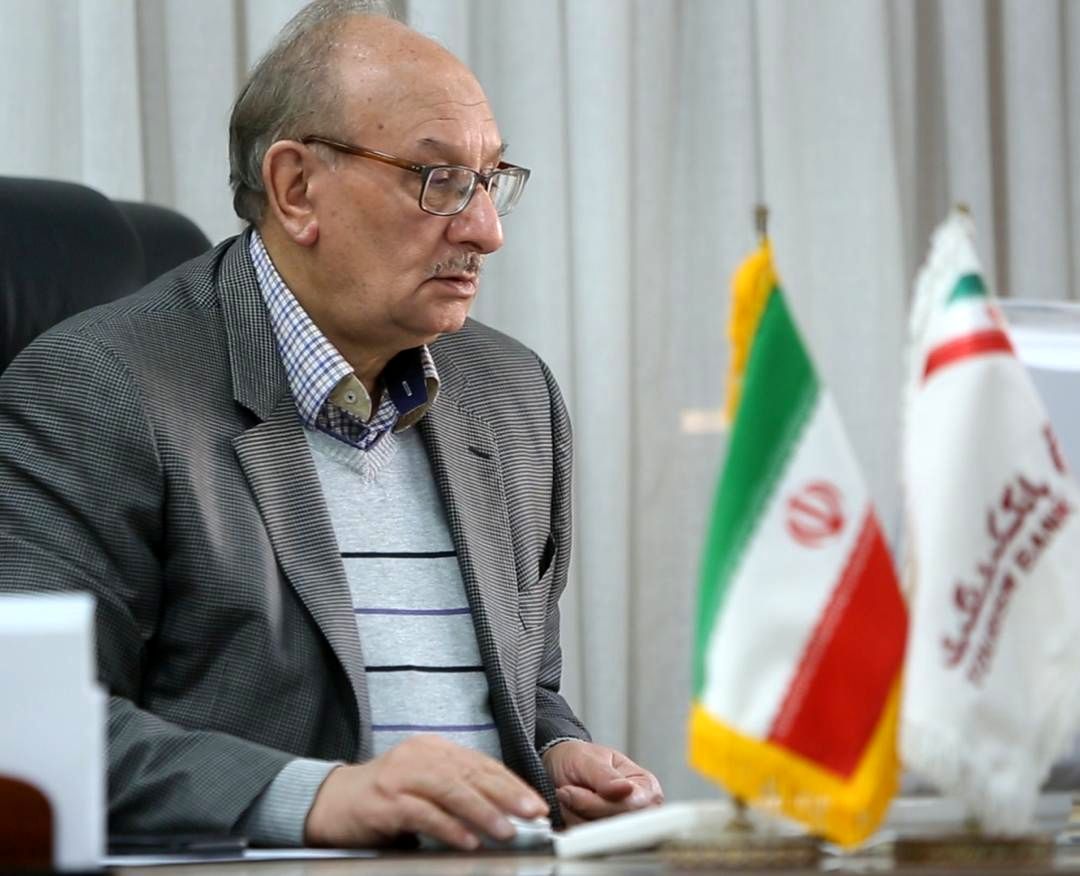 امکان استفاده از پیامک و اپلیکیشن برای دریافت رمز دوم پویا در بانک گردشگری

