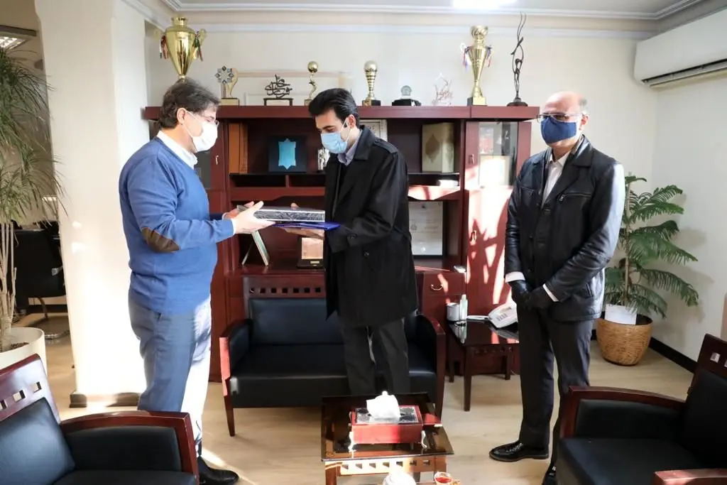 تقدیر رئیس سامانه مدیریت شهری ۱۳۷ از عملکرد برتر منطقه۱۳ 

