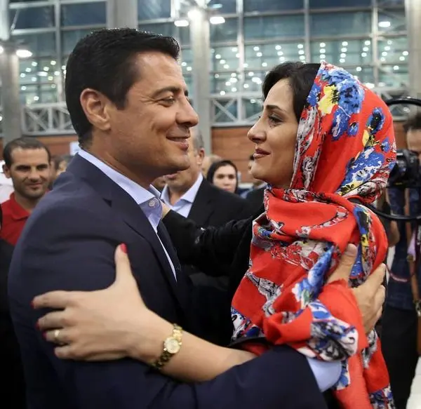 ثبت لحظات ماندگار علیرضا فغانی در فرودگاه+عکس