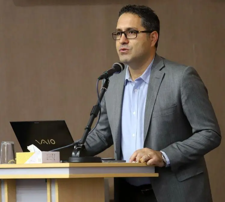 طبق الگوی فیفا و AFC برنامه ریزی می کنیم