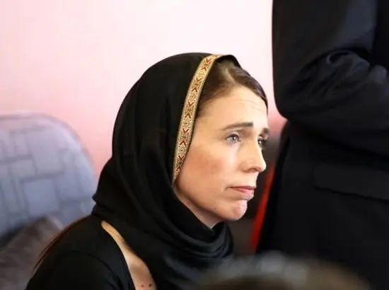 نخست وزیر نیوزیلند باحجاب شد!+ عکس