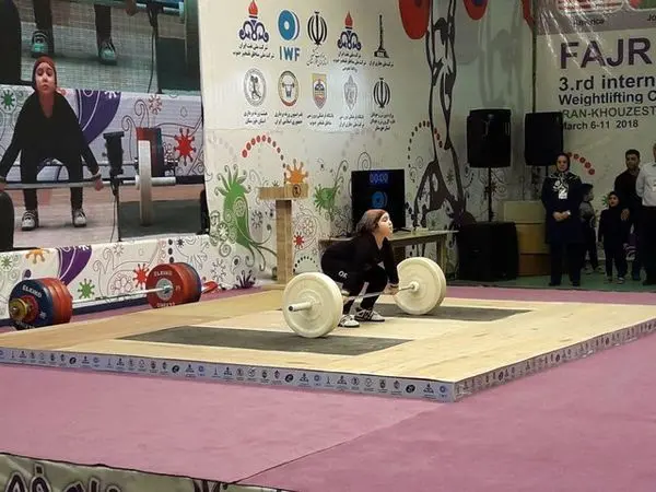 چرا باید دختران نوجوان را تشویق به ورزش کرد؟