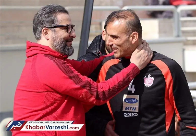 میناوند:خدا جنبه رسیدن به نیمکت تیم بزرگ را به آدم بدهد! /فرهاد چاره‌ای جز فرافکنی ندارد