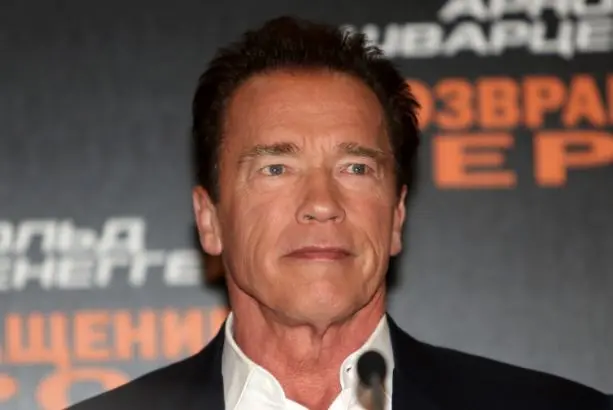 آرنولد شوارتزنگر: ترامپ همچون ماکارونی وارفته است + عکس