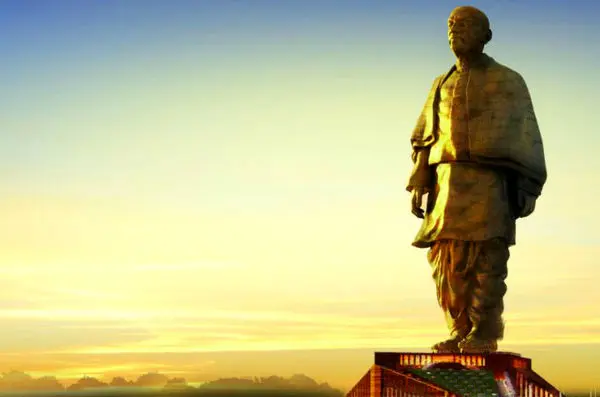 بلندترین مجسمه جهان با ۱۸۲ متر طول+عکس