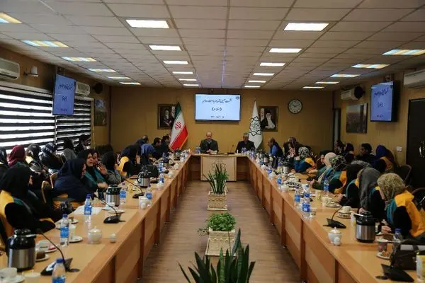 همراهی شهروندان به توسعه شهر کمک می کند 

